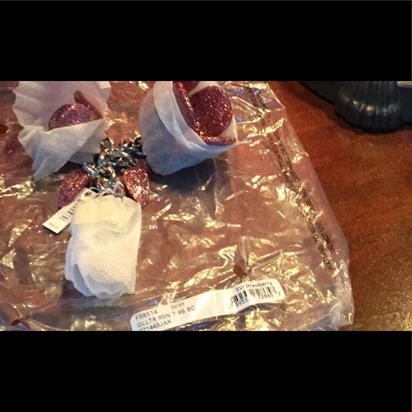 RARE COACH RESIN GLITTER TEA ROSE KEYCHAIN FOB - Picture 2 of 5